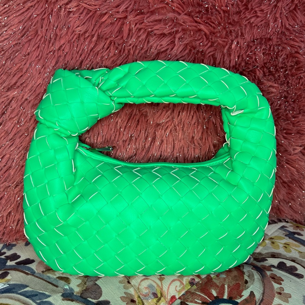 Vibrant Green Woven Knotted Top Handle Bag